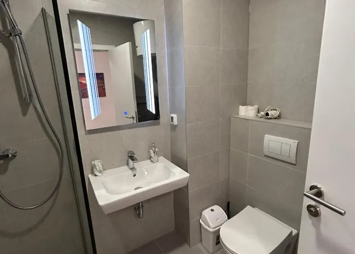 Apartment Landing Zone